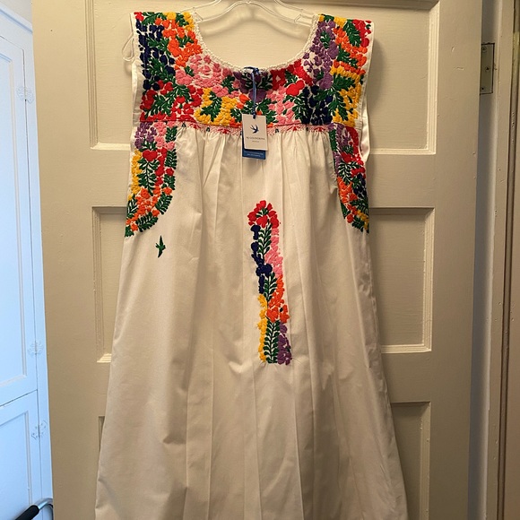 mi golondrina Dresses & Skirts - Mi Golondrina Arroyo de Flores Short Dress